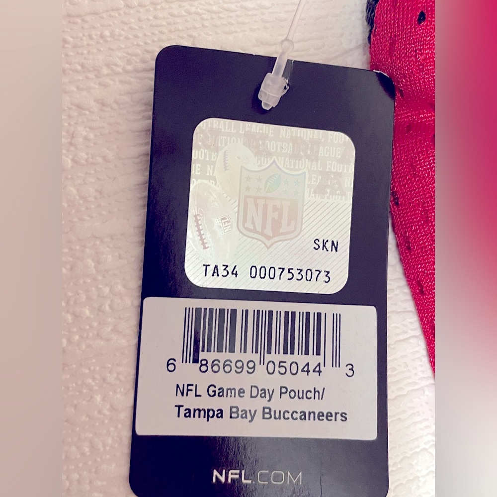 NFL Tampa Bay Buccaneers Mesh Crossbody🏈 - Picture 3 of 5